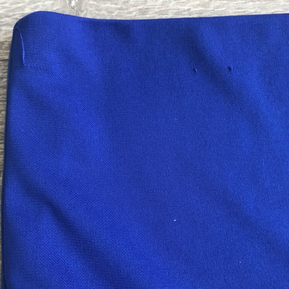 💚4 for $30💚 Aritzia Wilfred Silky Skirt with Pockets - Picture 3 of 13